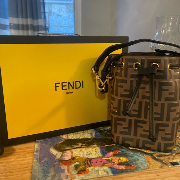 Fendi Bucket Bag. Never been used before.  Perfect condition.  Authentic. - Picture 2 of 8